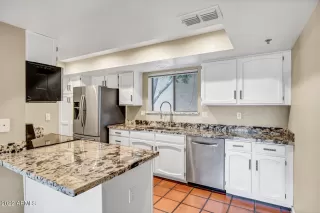 Photo #3: 6403728 Listing