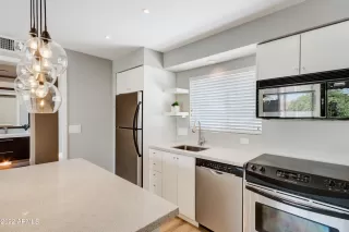 Photo #3: 6404168 Listing 