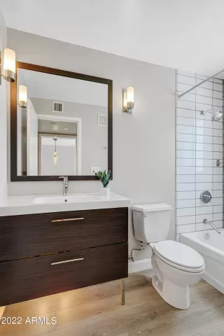 Photo #5: 6404168 Listing 