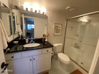 Photo #5: 6404195 Listing