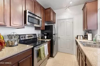 Photo #4: 6404221 Listing