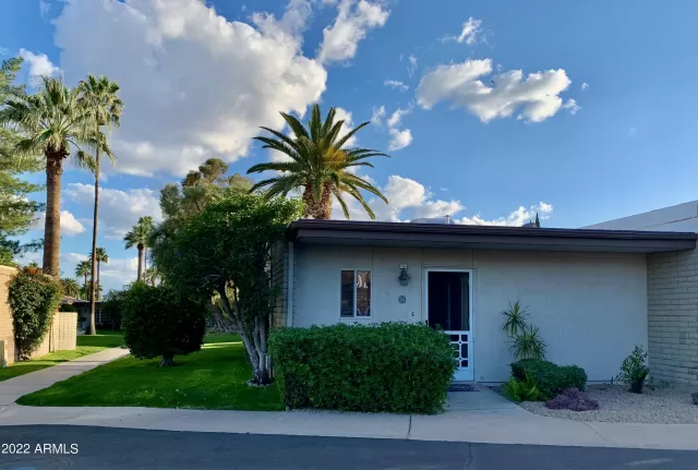 MLS: 6404343 Condo For Sale