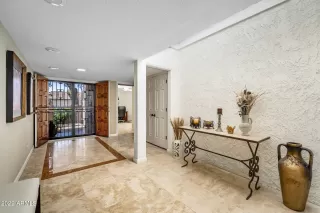 Photo #6: 6404386 Listing