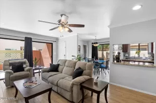 Photo #6: 6404814 Listing