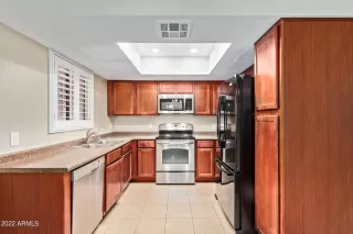 Photo #6: 6404970 Listing 