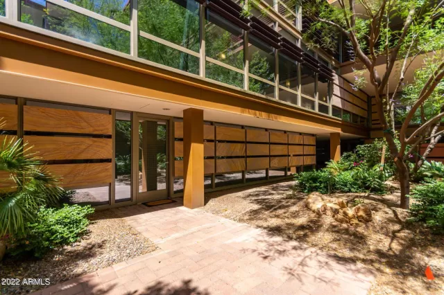 MLS: 6405006 Condo For Sale