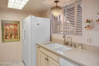 Photo #3: 6405082 Listing 