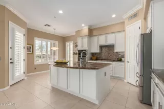 Photo #2: 6405222 Listing 