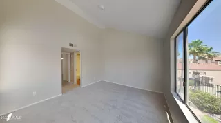 Photo #5: 6405525 Listing