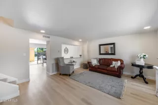 Photo #5: 6405548 Listing