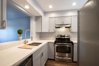 Photo #4: 6405610 Listing