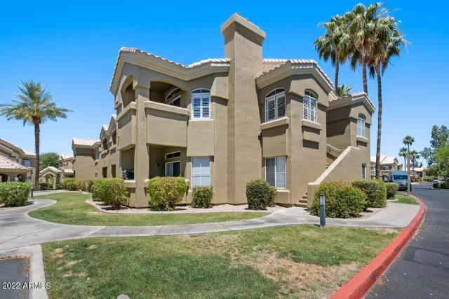 MLS: 6405782 Condo For Sale