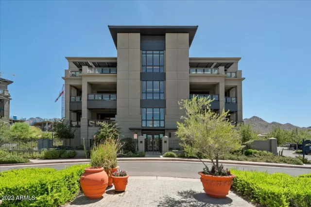 MLS: 6405960 Condo For Sale