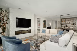 Photo #3: 6405960 Listing