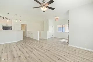 Photo #5: 6406161 Listing