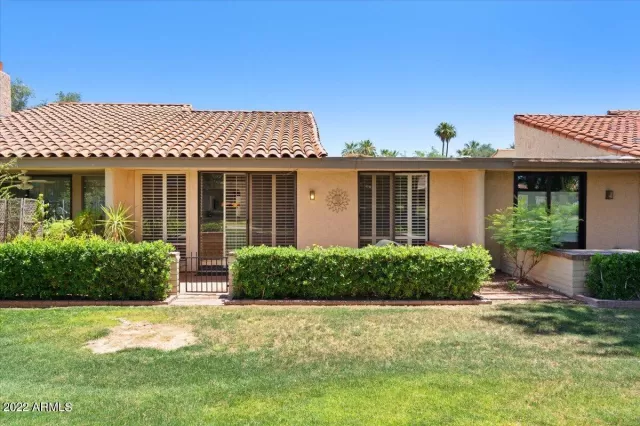 MLS: 6406324 Condo For Sale