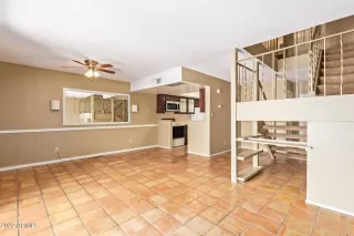Photo #4: 6406409 Listing