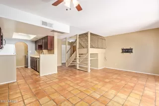 Photo #5: 6406409 Listing