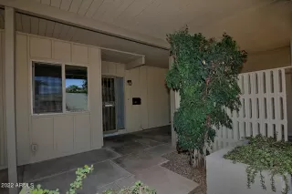 Photo #5: 6406647 Listing