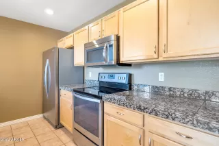 Photo #1: 6406648 Listing