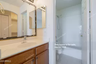 Photo #5: 6406713 Listing