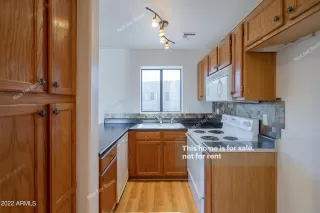 Photo #6: 6406713 Listing