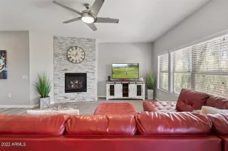 Photo #1: 6406840 Listing