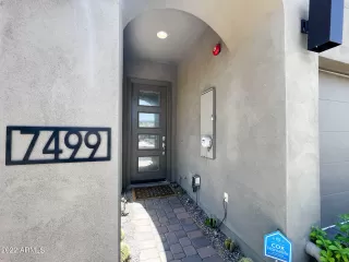 Photo #1: 6406884 Listing 