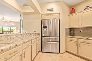 Photo #6: 6406938 Listing