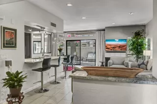 Photo #5: 6407095 Listing 