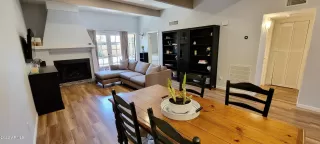 Photo #1: 6407258 Listing 