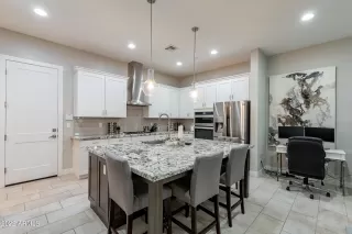 Photo #6: 6407592 Listing 