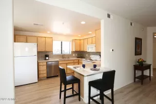 Photo #6: 6407661 Listing 