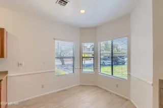 Photo #4: 6407691 Listing