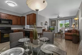 Photo #2: 6407709 Listing