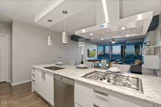 Photo #4: 6407870 Listing 