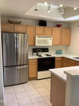 Photo #4: 6408112 Listing