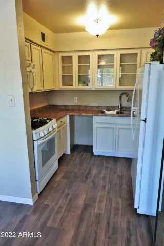 Photo #1: 6408170 Listing