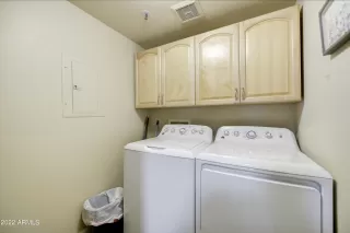 Photo #6: 6408581 Listing