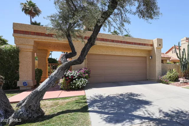 MLS: 6408830 Condo For Sale