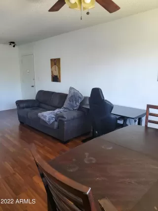 Photo #5: 6408870 Listing 