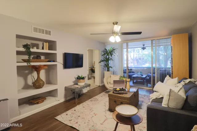 MLS: 6408906 Condo For Sale