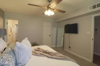 Photo #3: 6408906 Listing