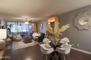 Photo #4: 6408906 Listing