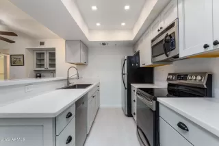 Photo #6: 6408961 Listing 