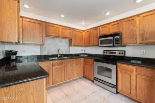 Photo #3: 6409449 Listing 