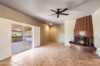 Photo #3: 6409593 Listing 