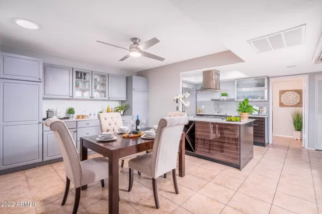 MLS: 6410127 Condo For Sale
