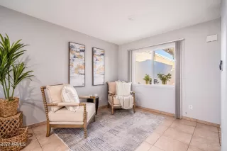 Photo #6: 6410127 Listing