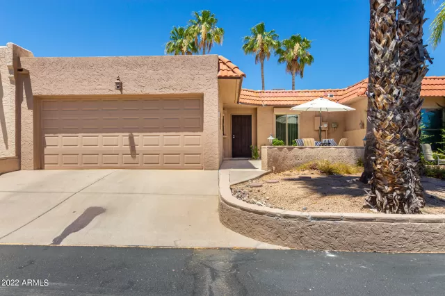 MLS: 6410213 Condo For Sale